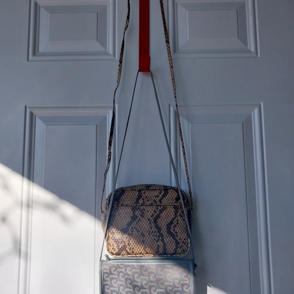 Bundle of 2 mini crossbody bags pierre cardin and Rolf dey - Picture 1 of 8